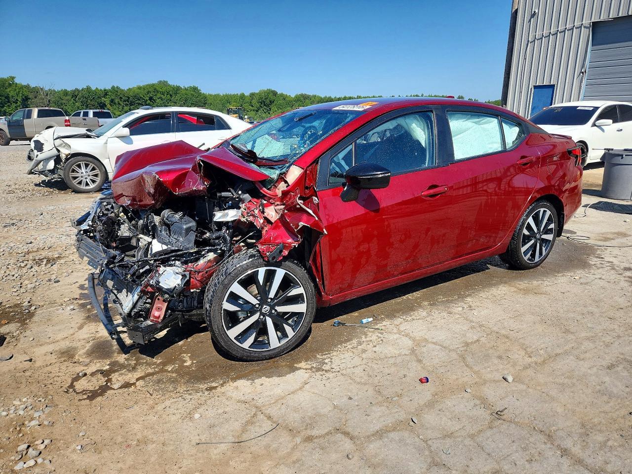 2022 Nissan Versa Sr