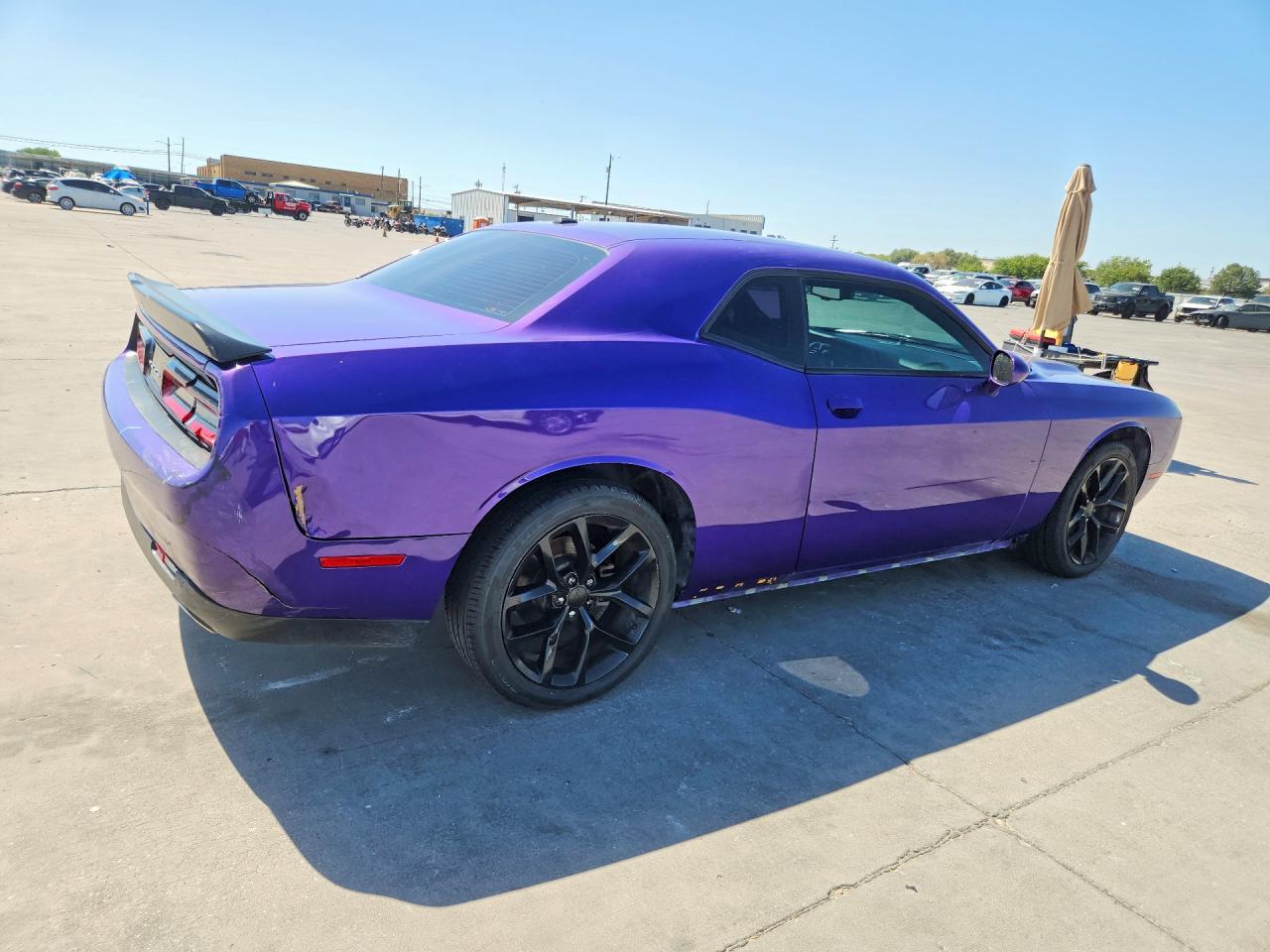 2023 Dodge Challenger Sxt - Фото 3