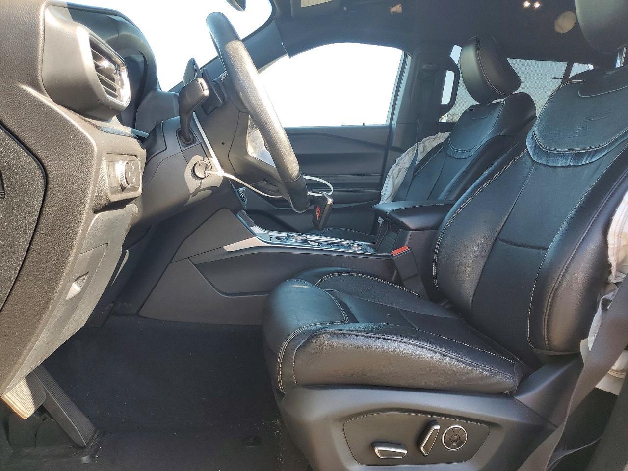 2020 Ford Explorer St - Image 7
