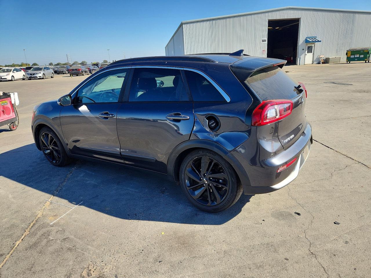 2018 Kia Niro Ex - Image 2