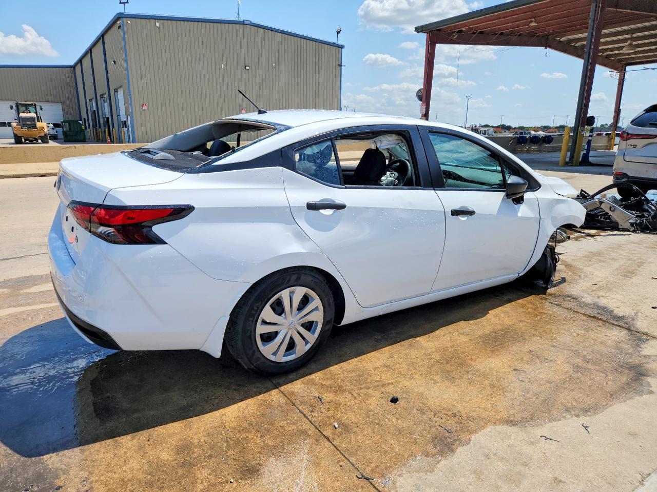 2025 Nissan Versa S - Image 3