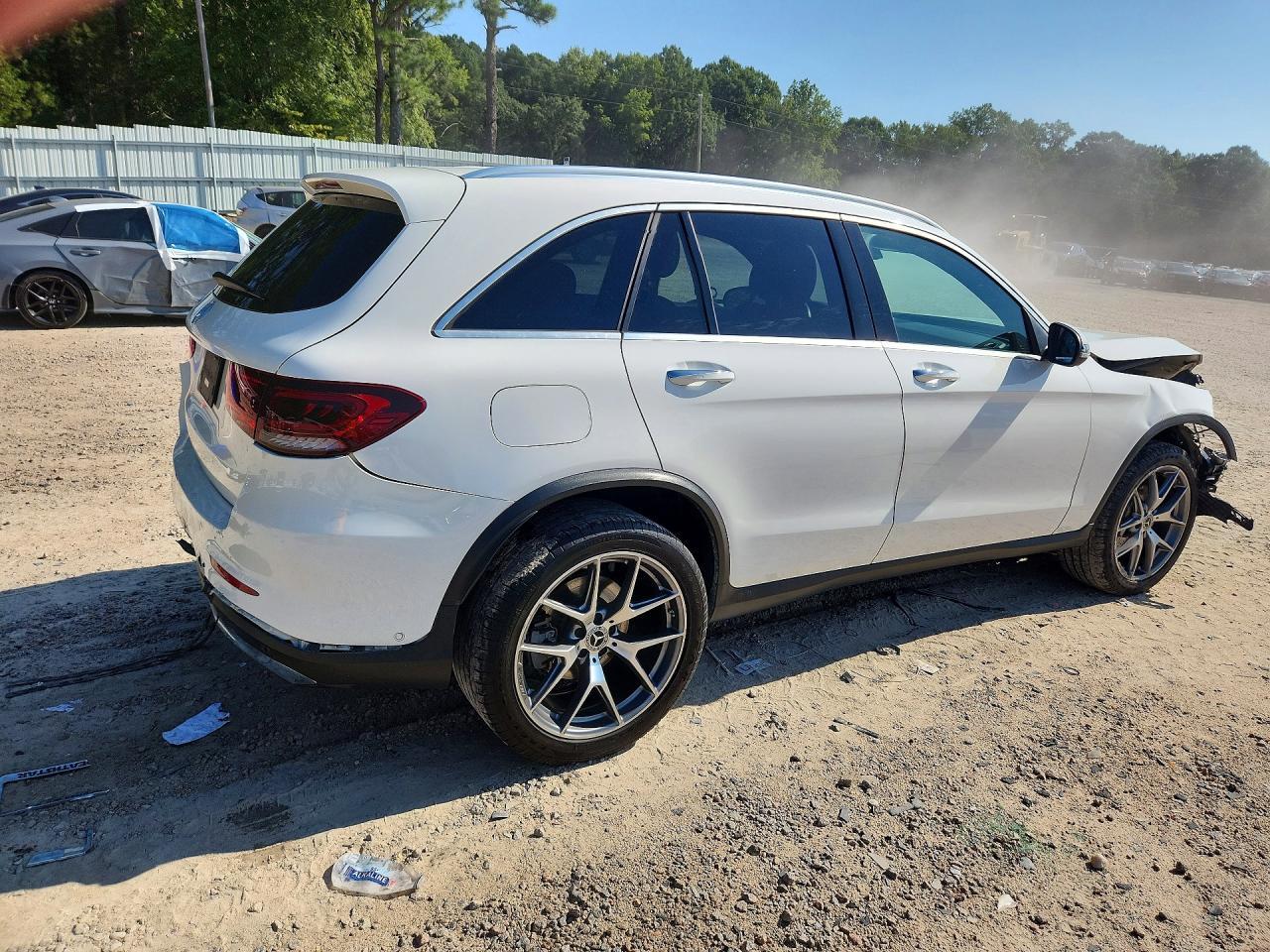 2020 Mercedes-Benz Glc 300 - Фото 3