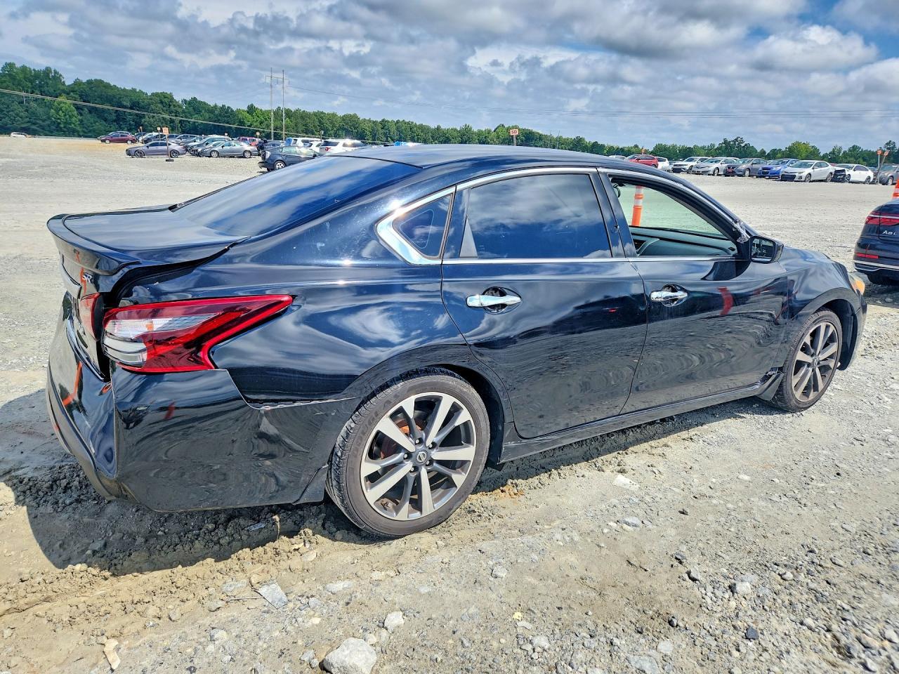 2016 Nissan Altima 2.5 S - Image 3