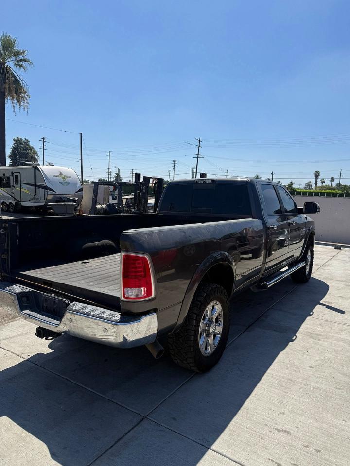 2018 Ram 3500 Laramie - Image 4