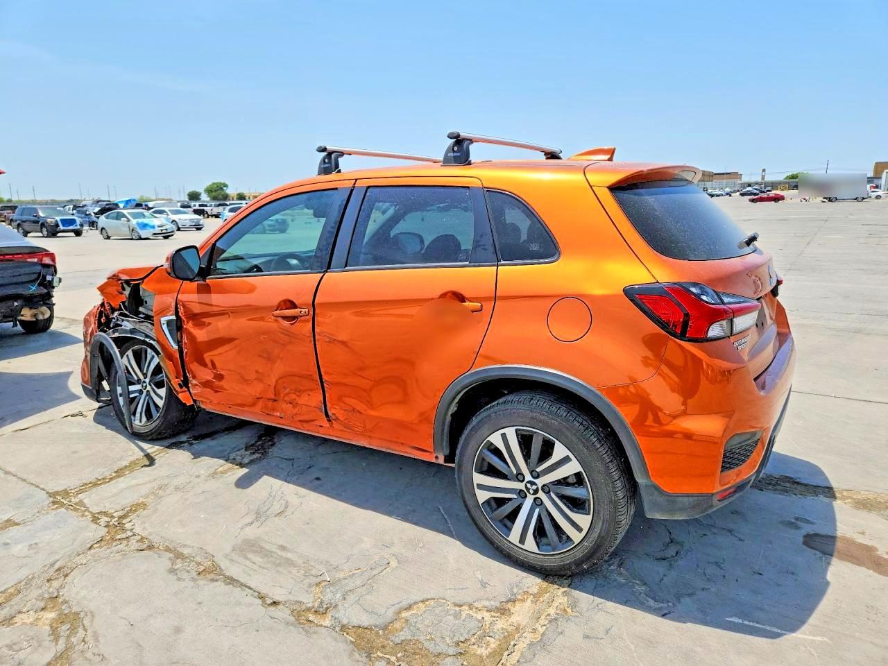2022 Mitsubishi Outlander Sport Se - Фото 2