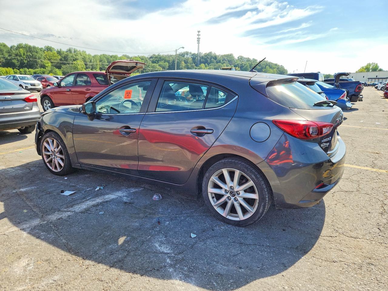 2017 Mazda 3 Touring - Фото 2