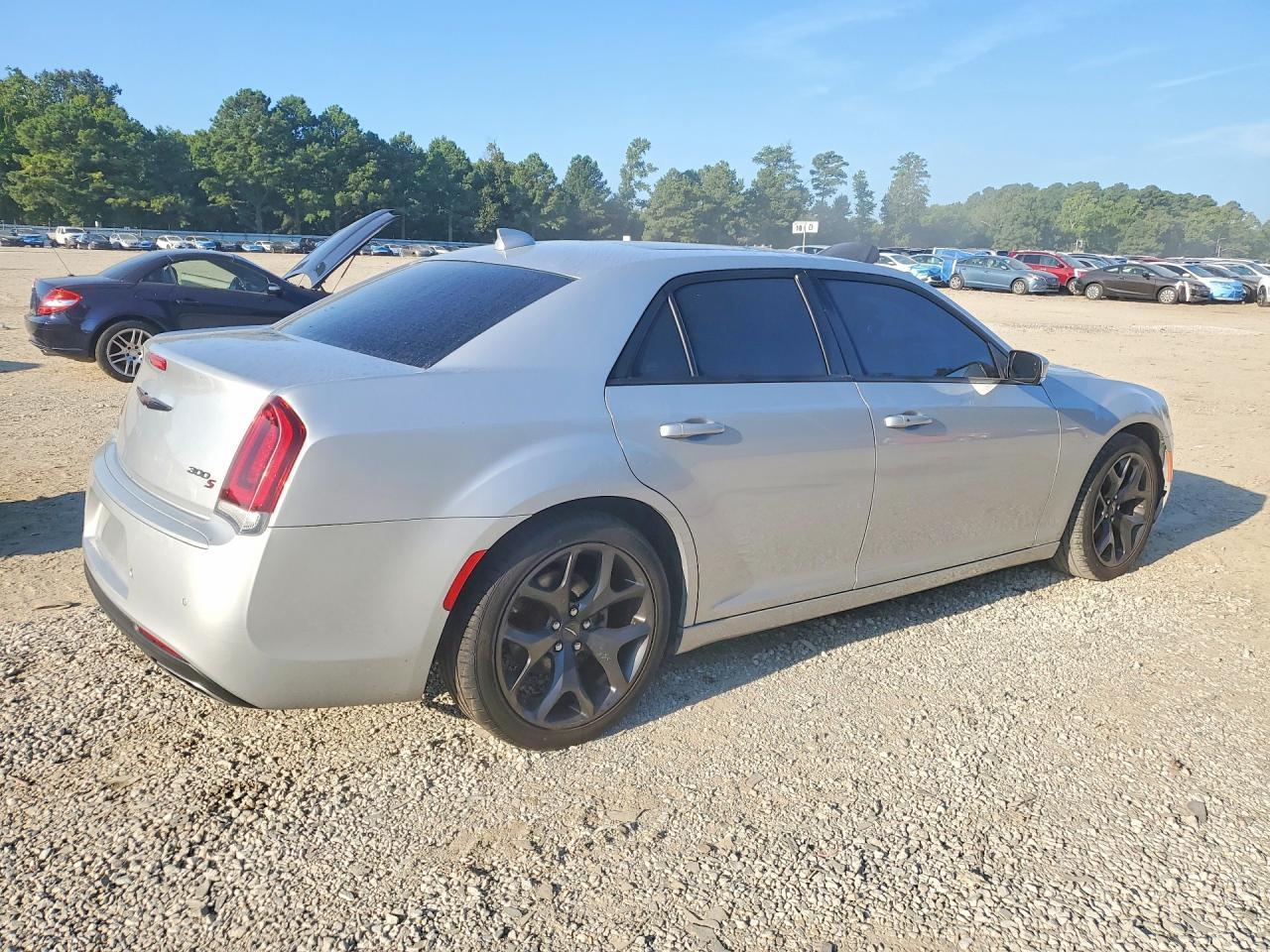2023 Chrysler 300 S - Image 3