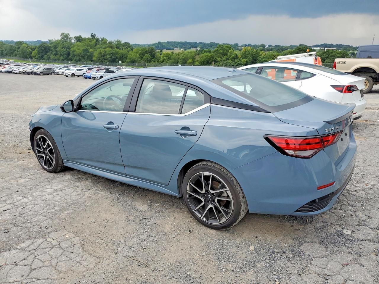 2025 Nissan Sentra Sr - Фото 2