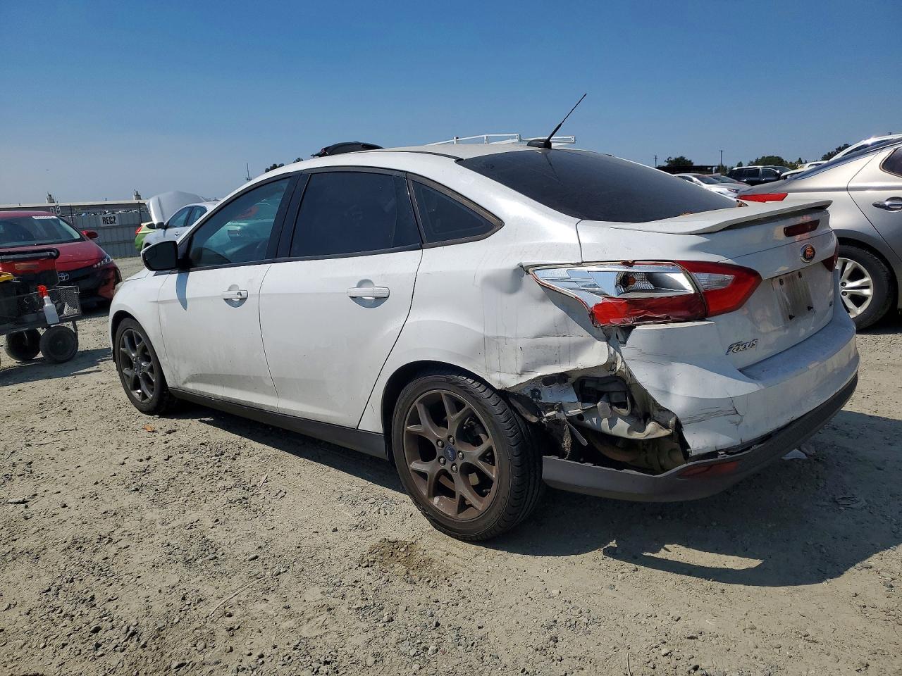 2014 Ford Focus Se - Image 2