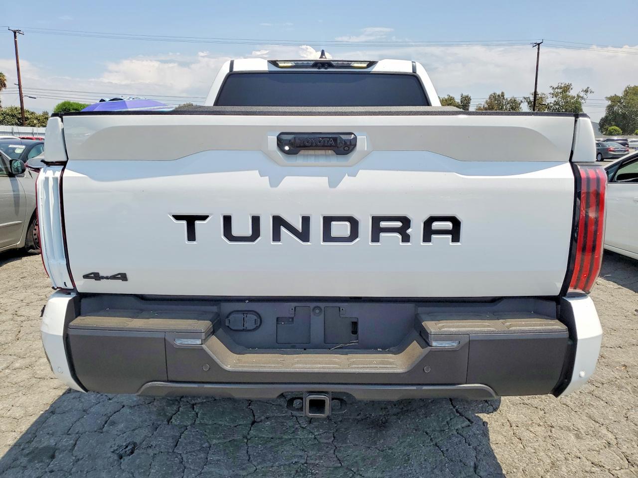 2025 Toyota Tundra Limited - Фото 6
