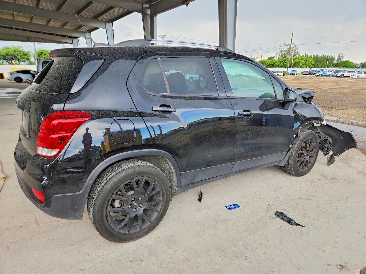 2021 Chevrolet Trax 1Lt - Image 3