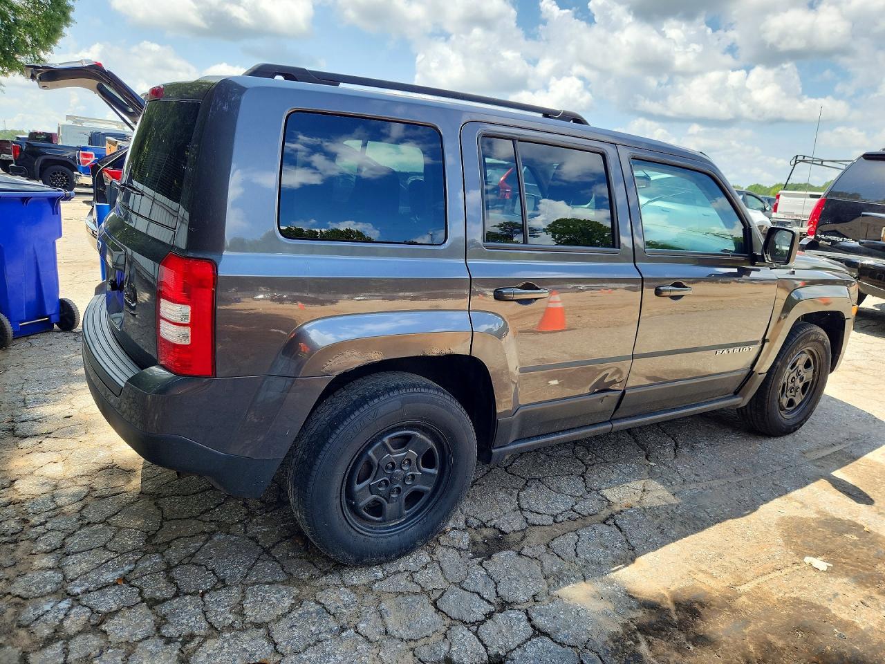 2016 Jeep Patriot Sport - Image 3