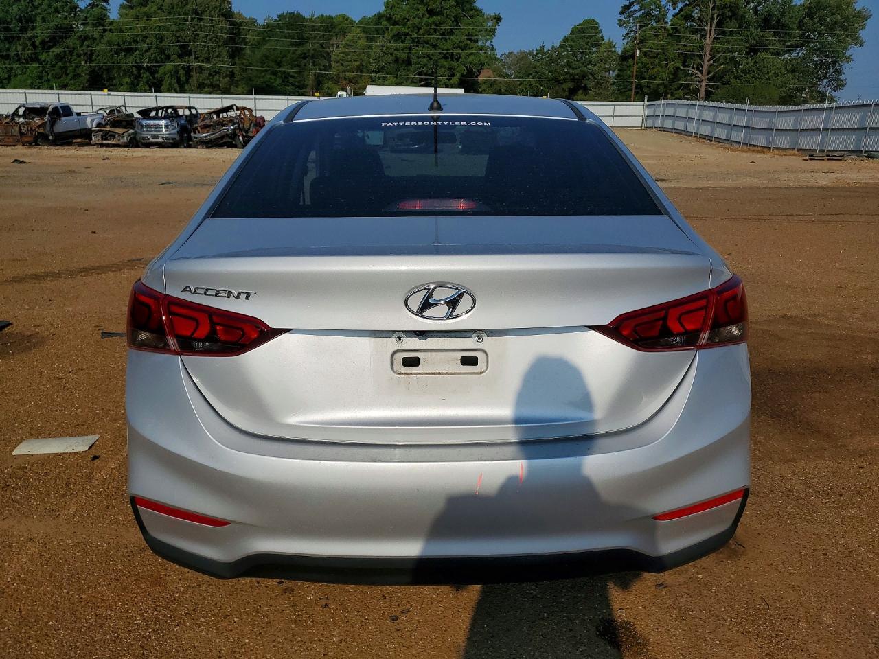 2021 Hyundai Accent Se - Фото 6