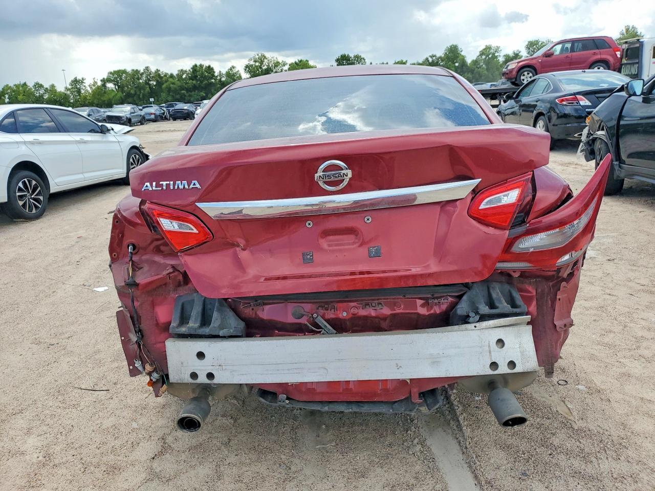 2016 Nissan Altima 2.5 S - Фото 6
