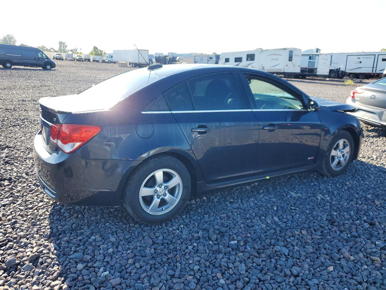 2015 Chevrolet Cruze Lt - Image 3