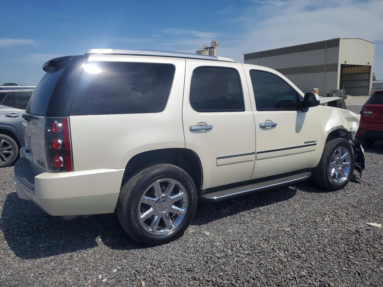 2014 GMC Yukon Denali - Фото 3