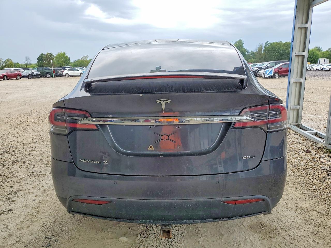 2016 Tesla Model X - Image 6