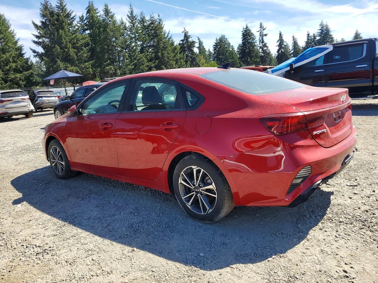 2024 Kia Forte Lxs - Image 2