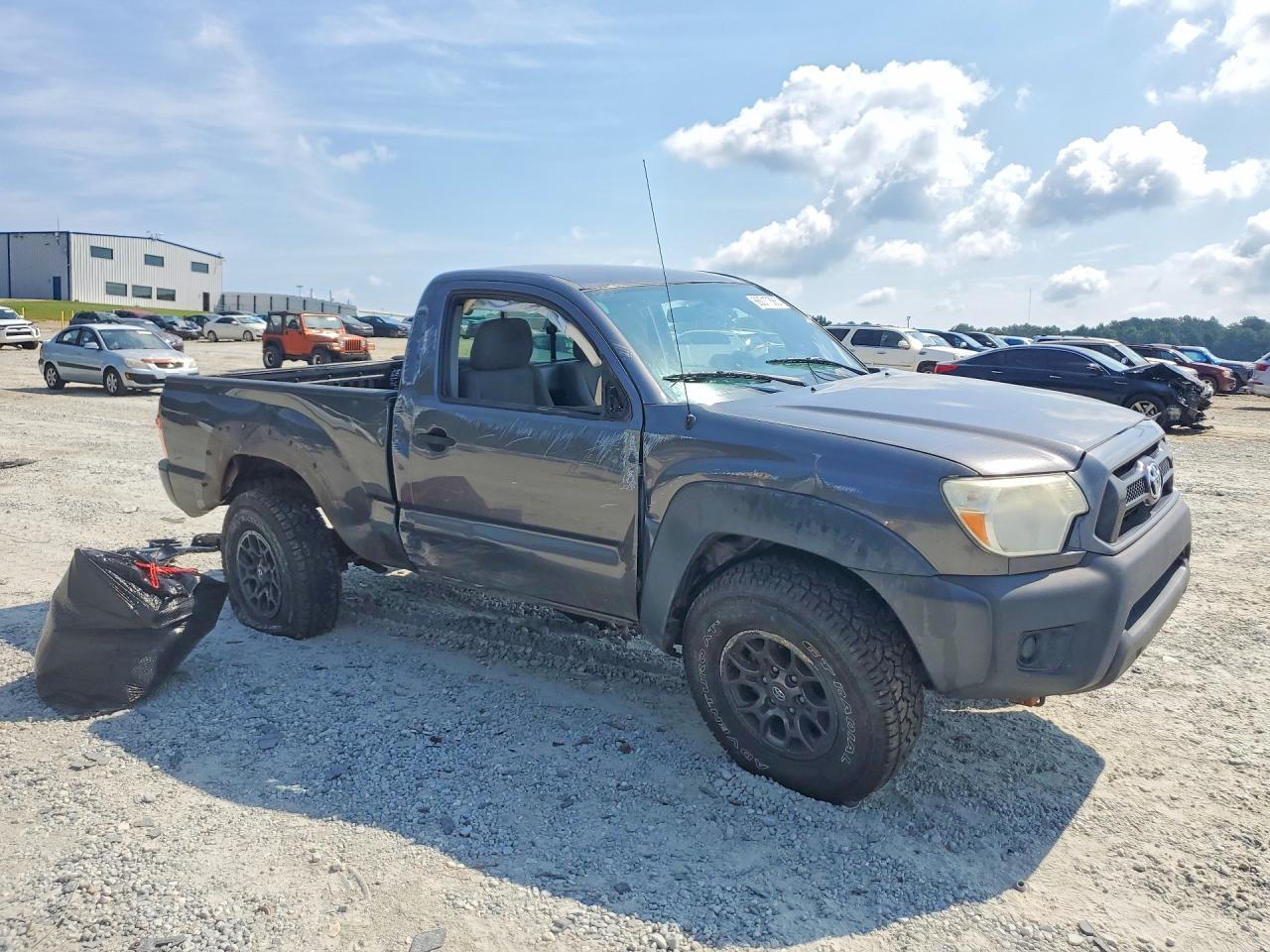 2014 Toyota Tacoma Base - Image 4