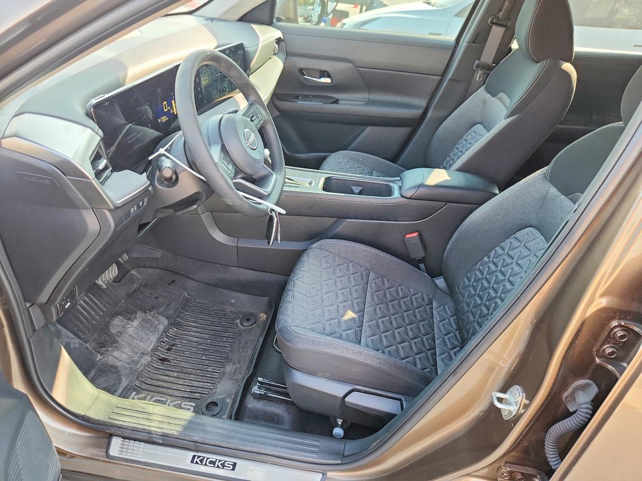 2025 Nissan Kicks Sv - Image 7