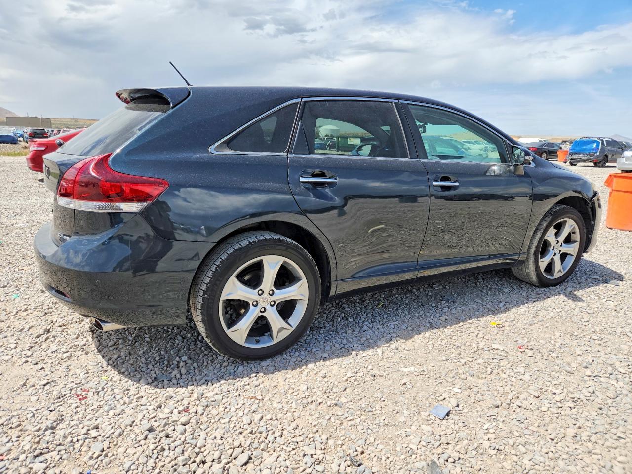 2013 Toyota Venza Xle - Image 3