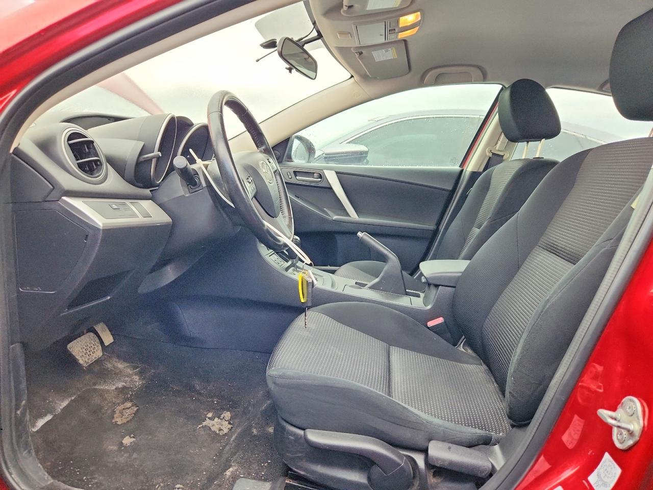 2012 Mazda 3 I - Image 7
