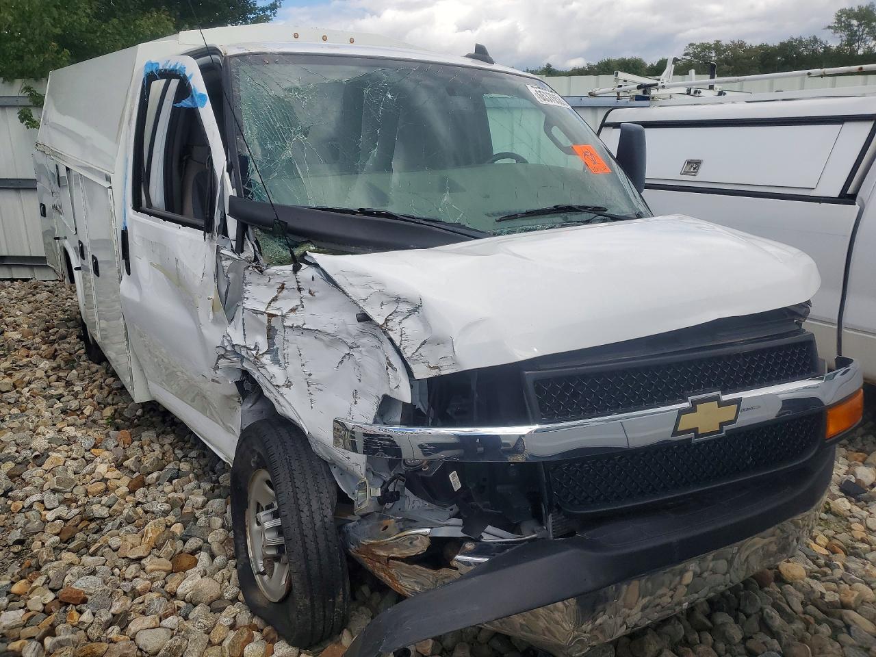 2023 Chevrolet Express G3500 - Фото 4
