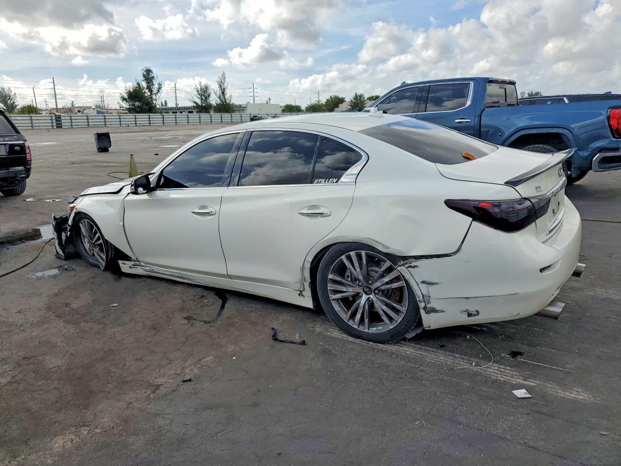 2014 Infiniti Q50 Base - Фото 2
