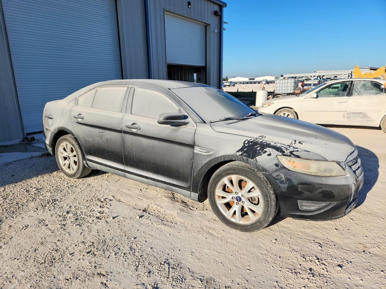 2011 Ford Taurus Sel - Image 4