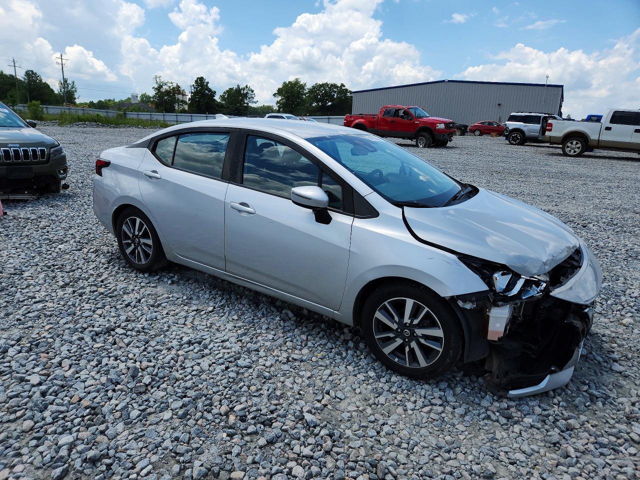 2020 Nissan Versa Sv - Фото 4