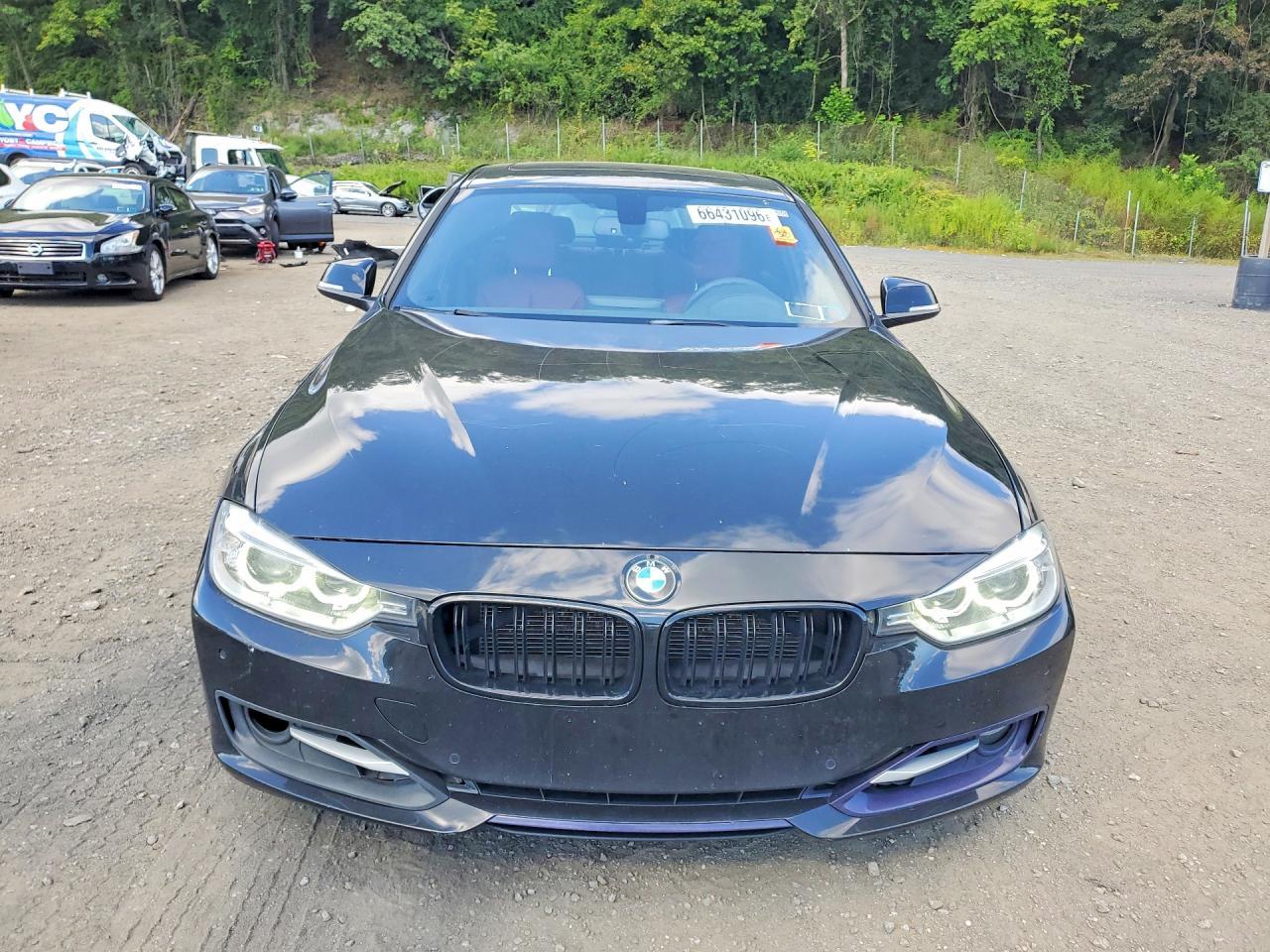 2013 BMW 335 Xi - Image 5