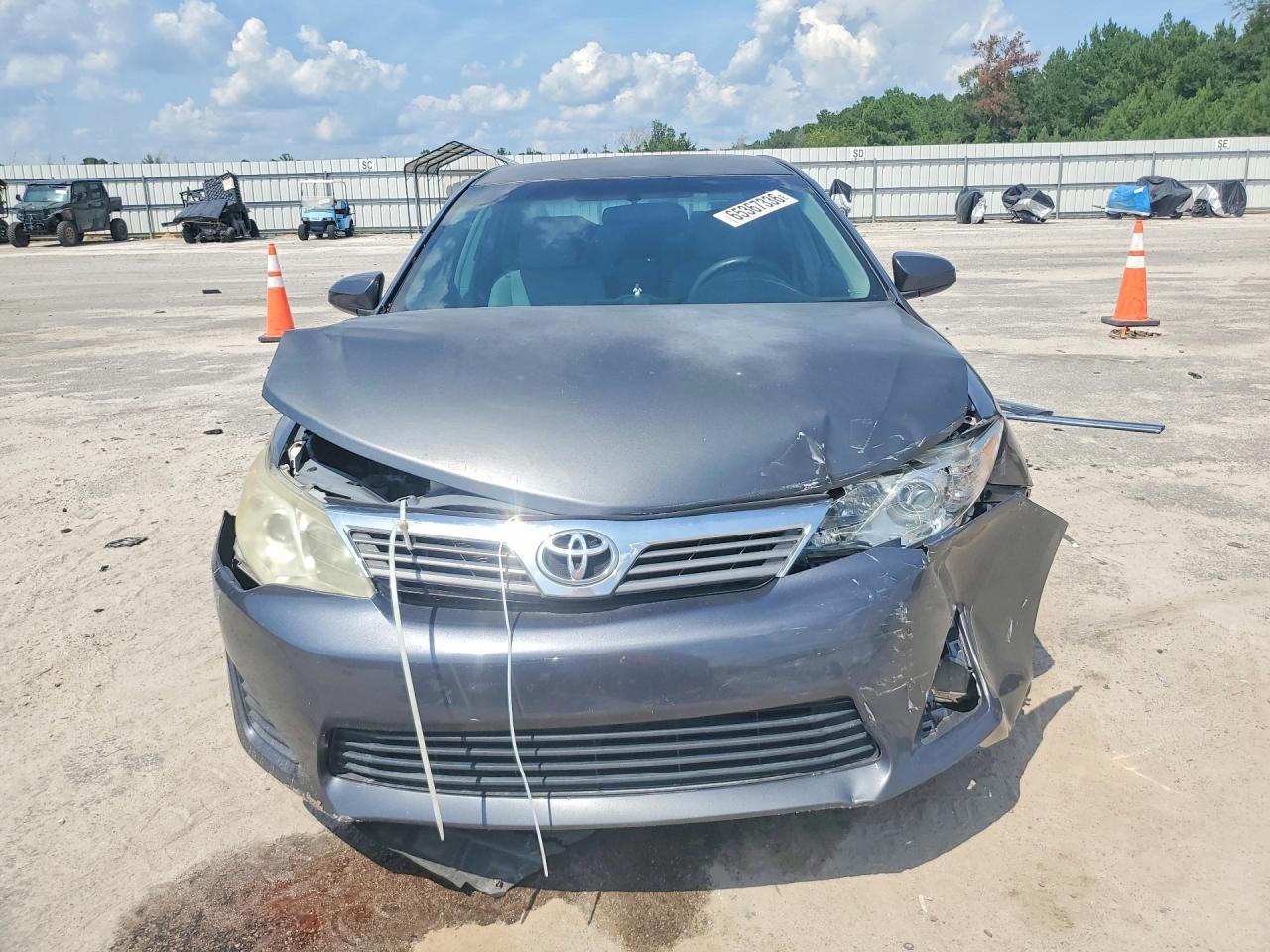 2012 Toyota Camry L - Фото 5