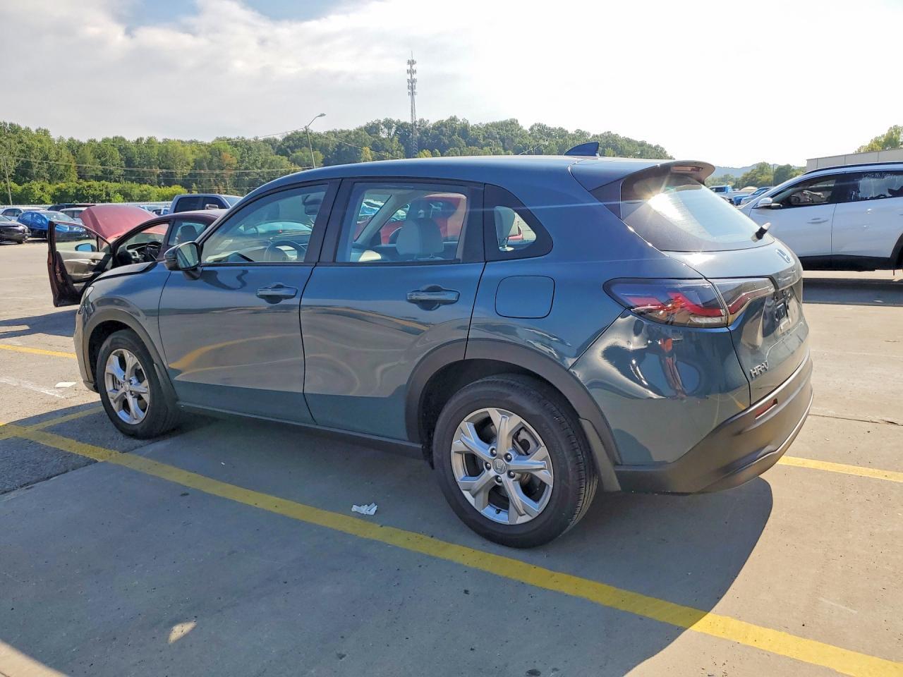 2025 Honda Hr-V Lx - Image 2