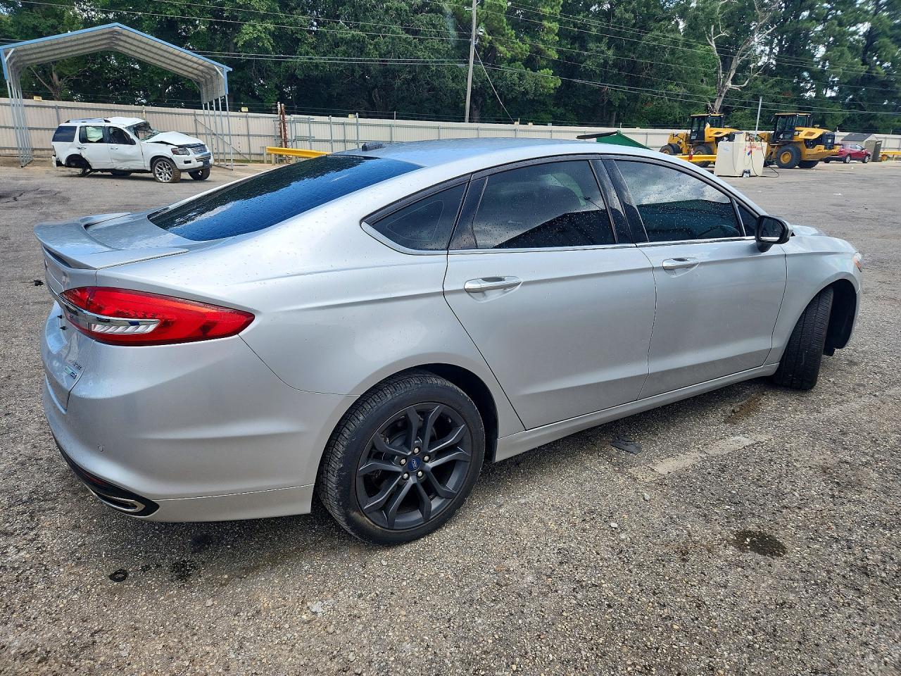 2018 Ford Fusion Se - Фото 3