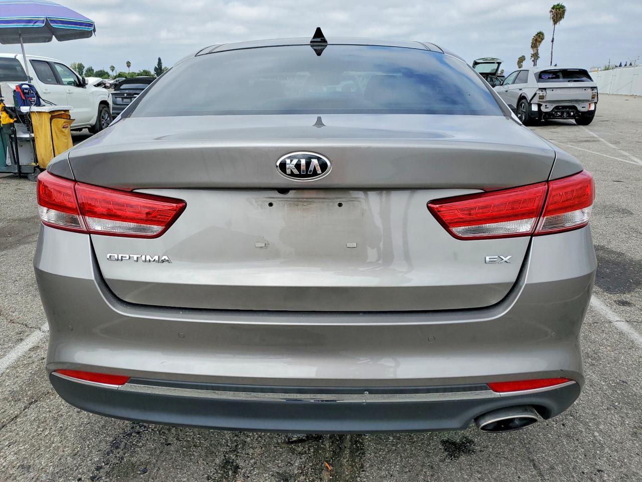 2018 Kia Optima Ex - Фото 6