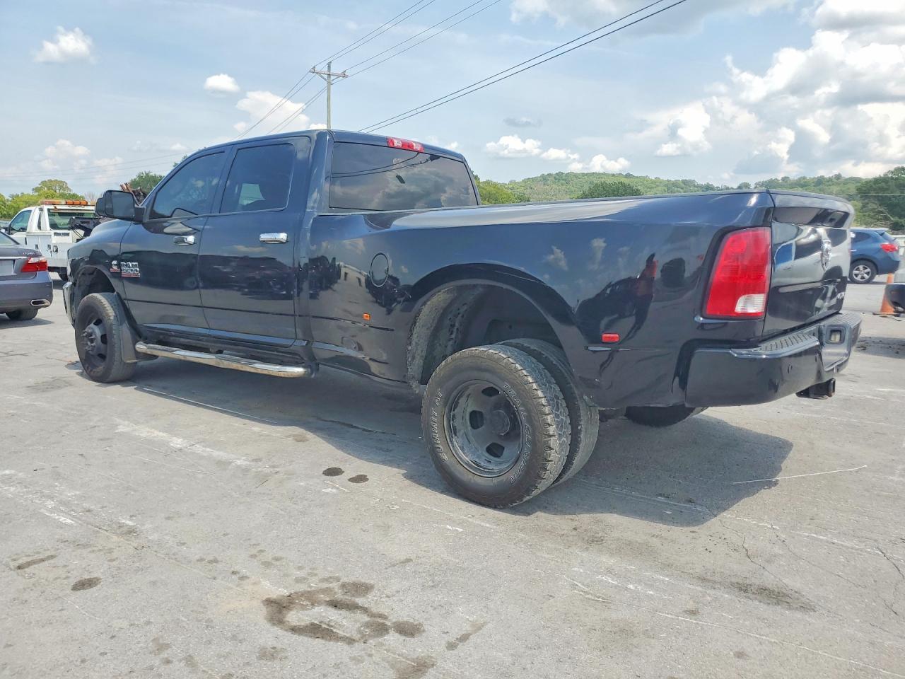 2018 Ram 3500 St - Фото 2