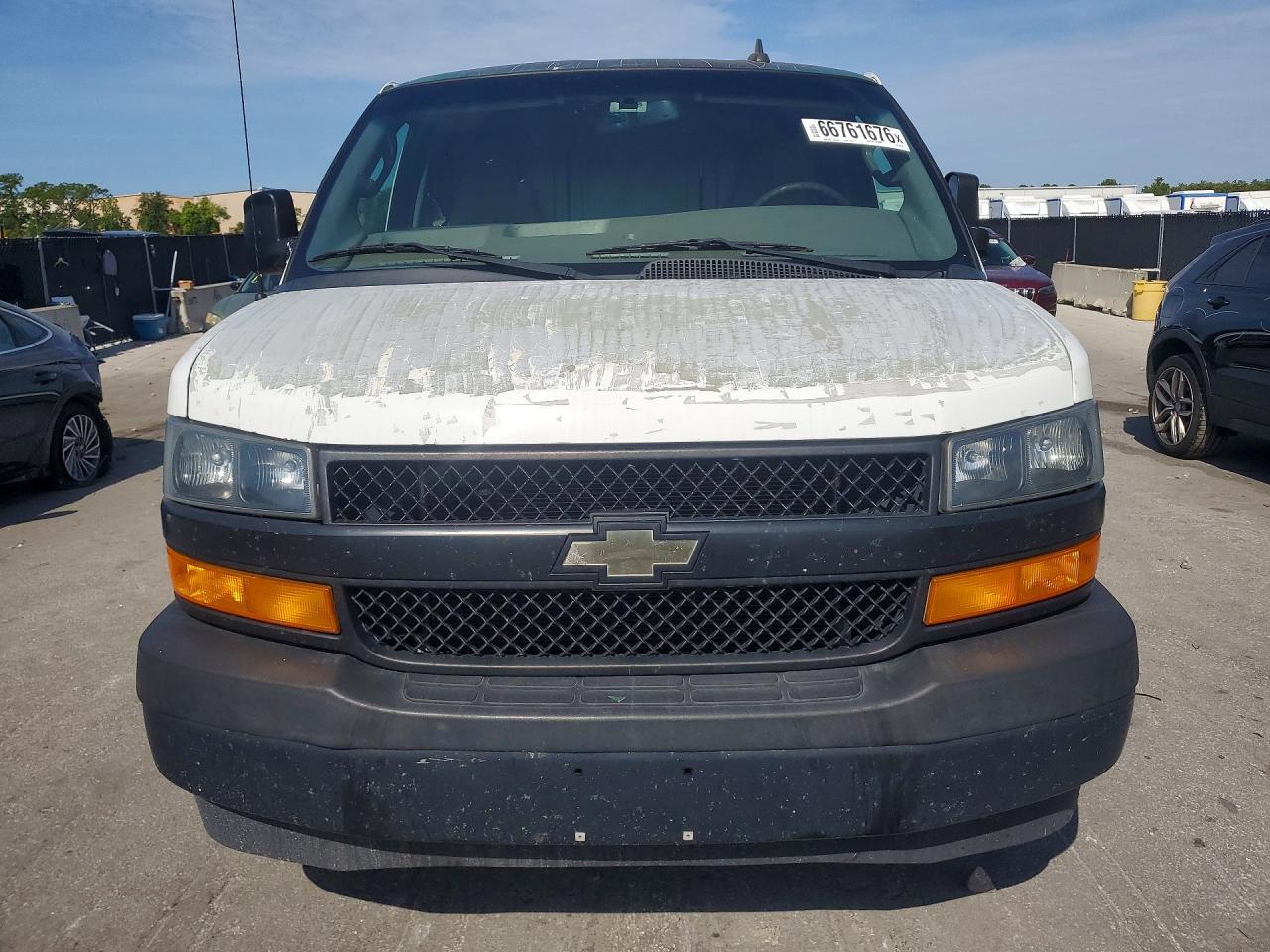 2019 Chevrolet Express G2500 - Image 5