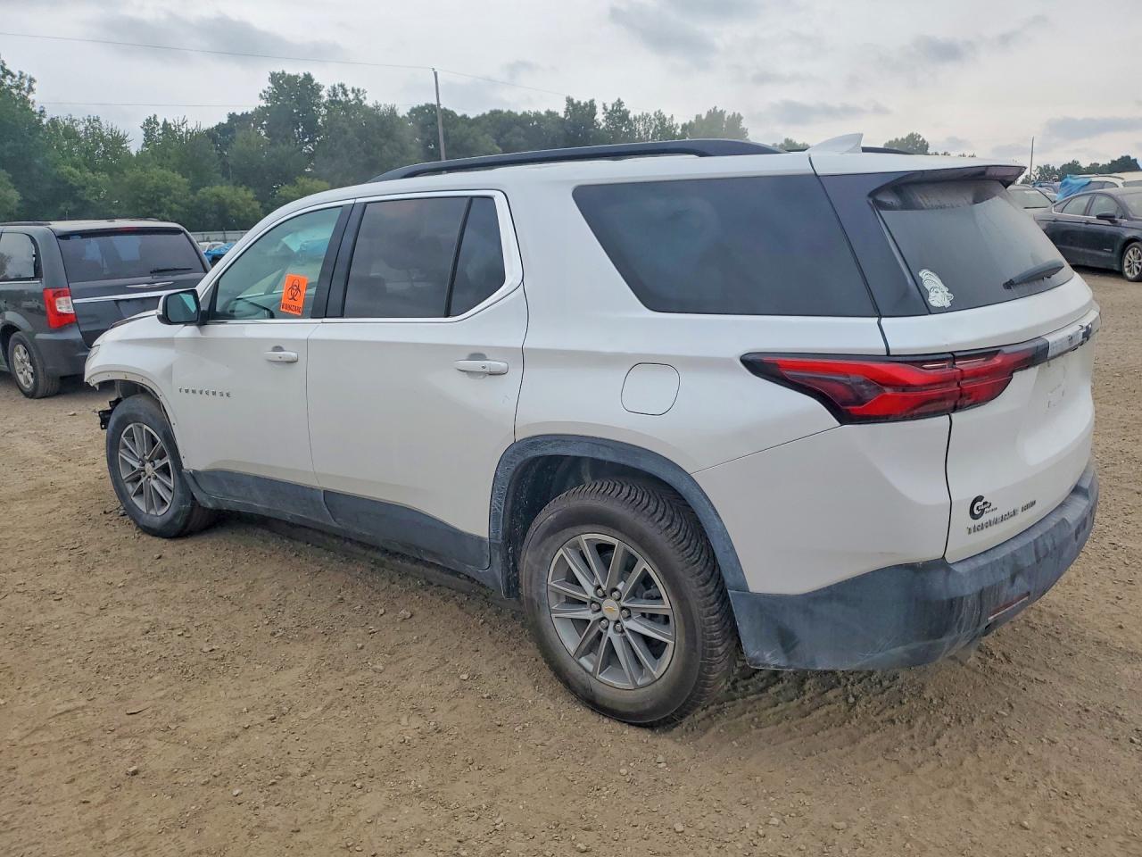 2023 Chevrolet Traverse Lt - Фото 2