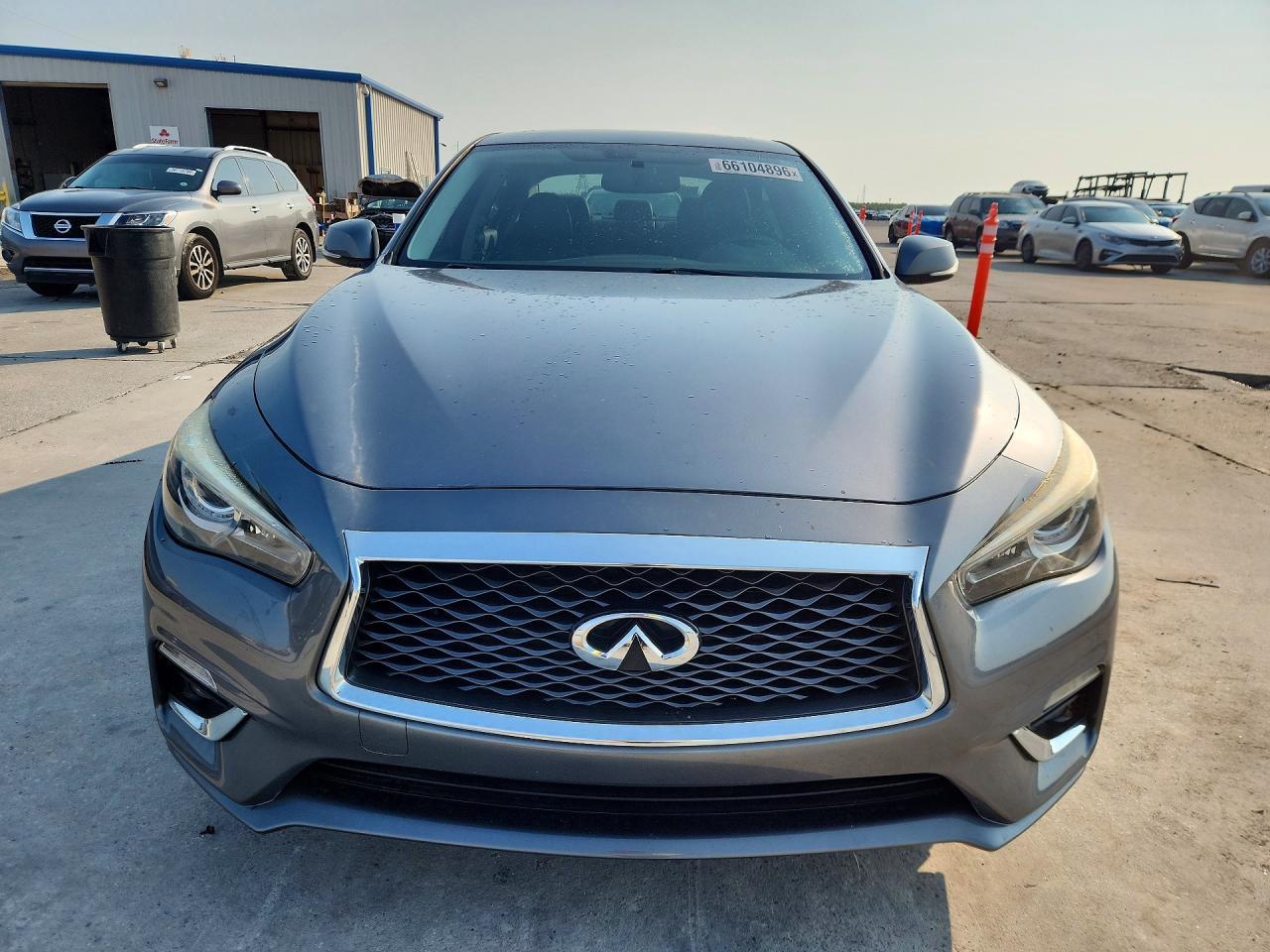 2018 Infiniti Q50 3.0T Luxe - Image 5