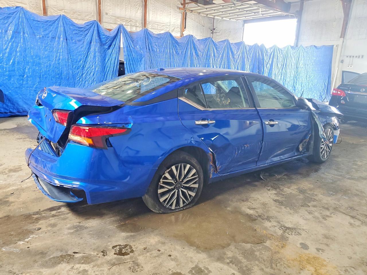 2025 Nissan Altima 2.5 Sv - Image 3
