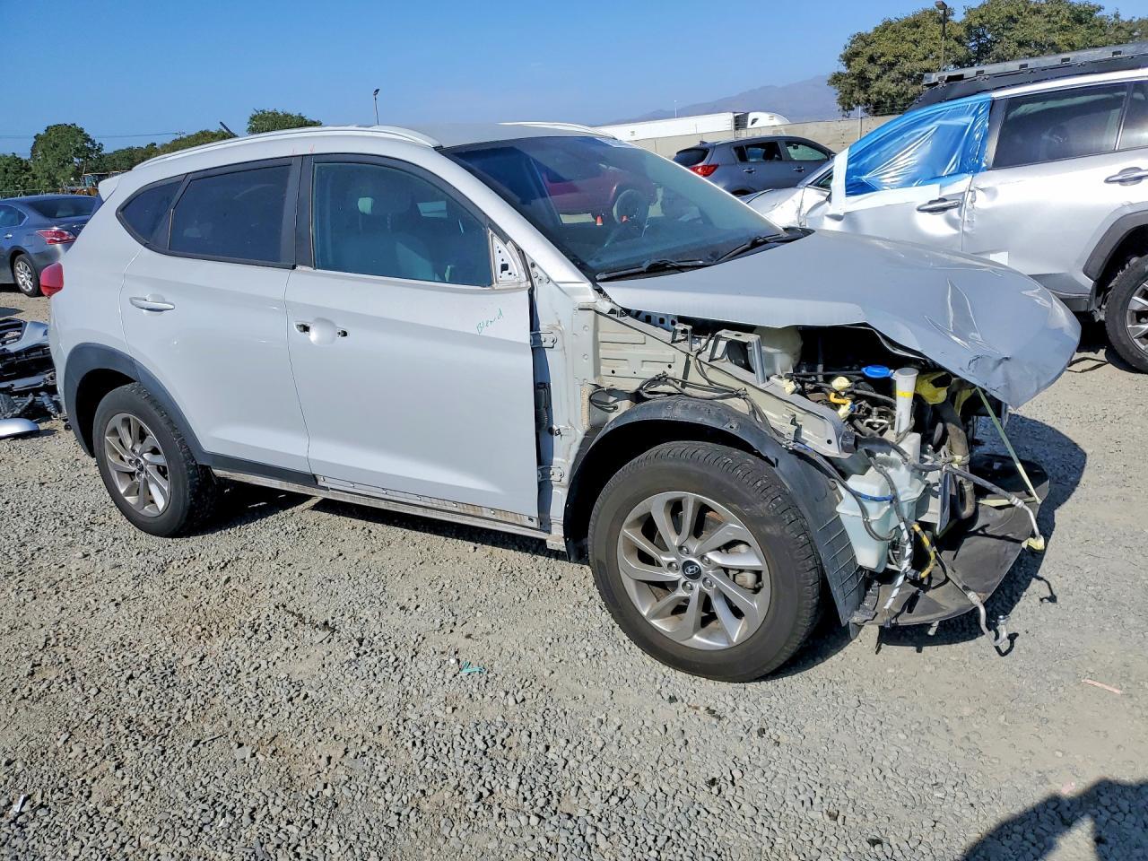 2017 Hyundai Tucson Se - Фото 4