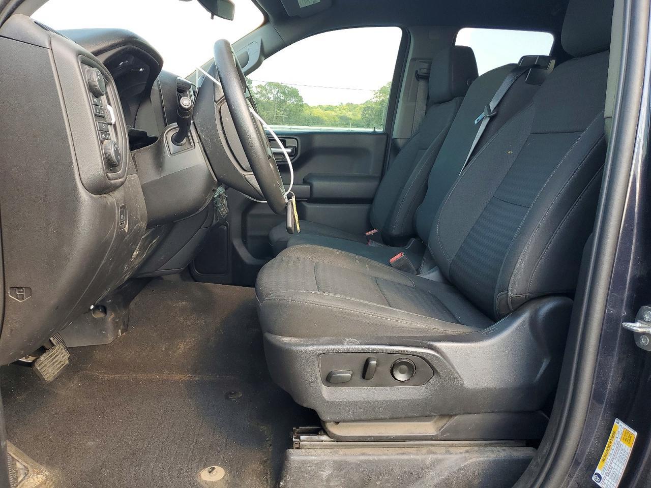 2022 Chevrolet Silverado K1500 Custom - Фото 7