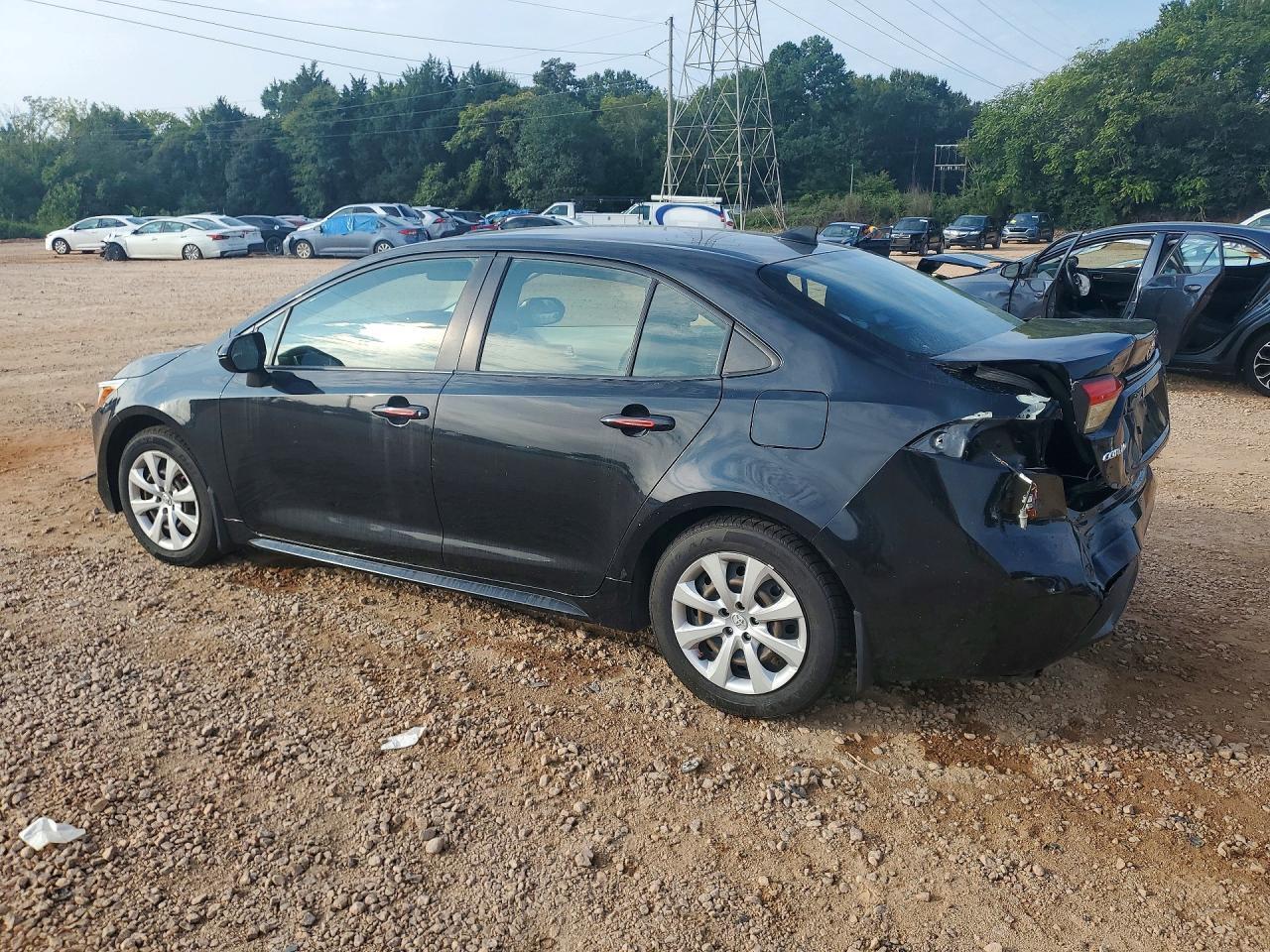 2021 Toyota Corolla Le - Image 2