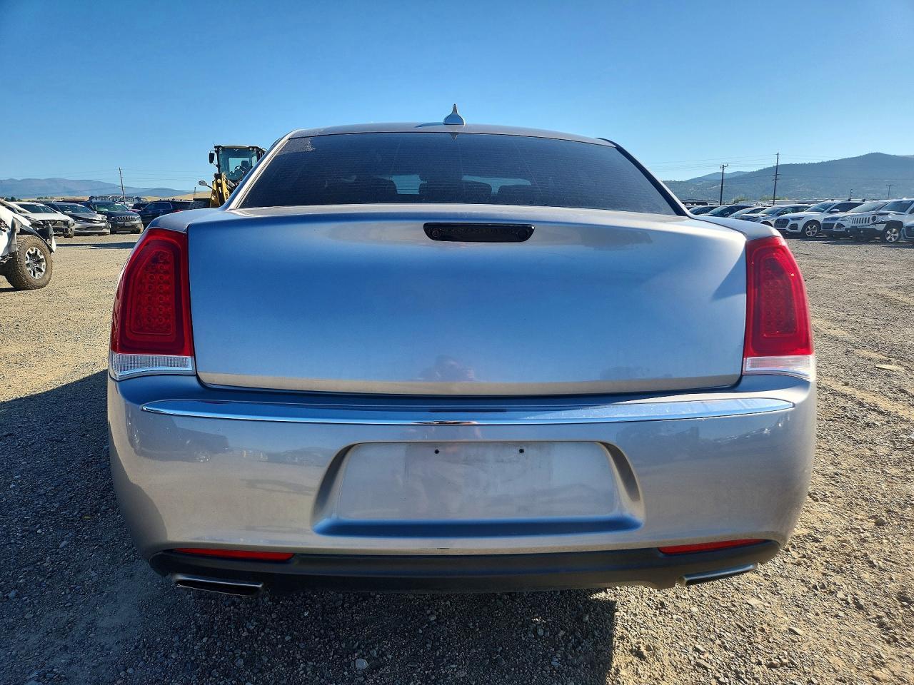 2016 Chrysler 300C - Фото 6