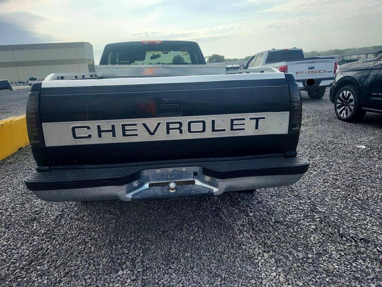 1994 Chevrolet Gmt-400 K1500 - Image 6