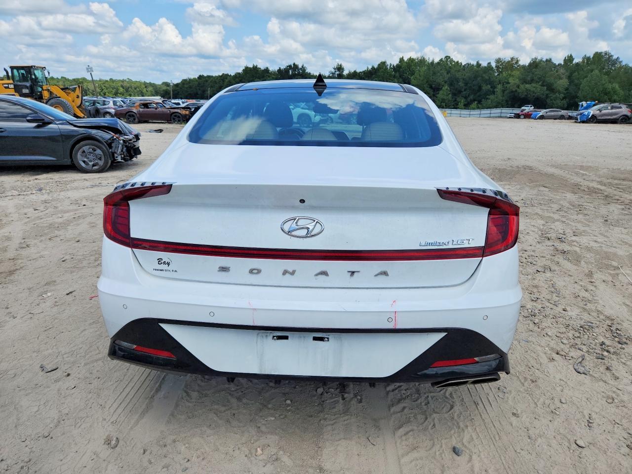 2020 Hyundai Sonata Limited - Image 6