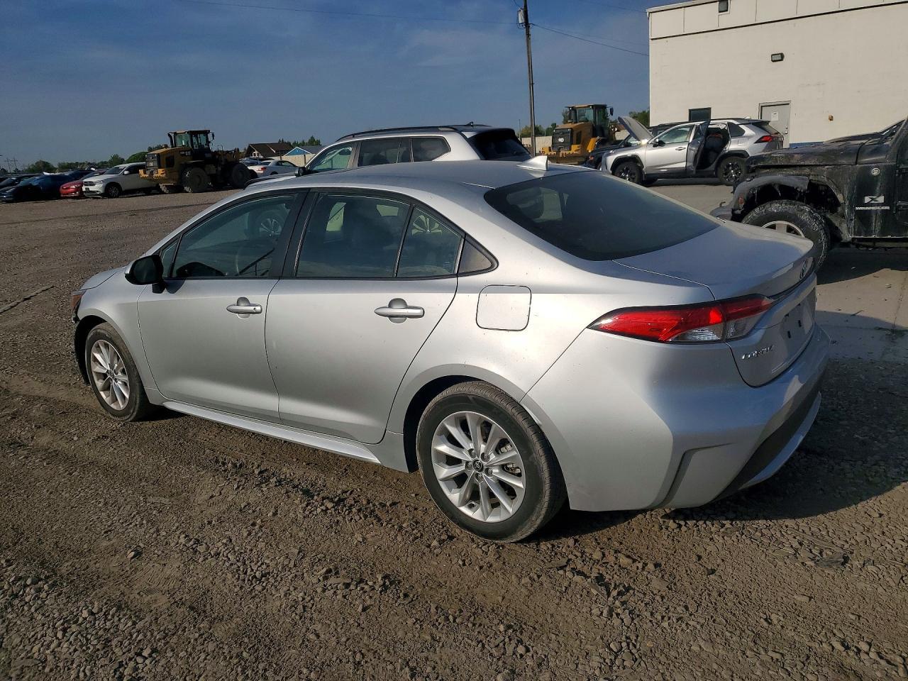 2022 Toyota Corolla Le - Фото 2