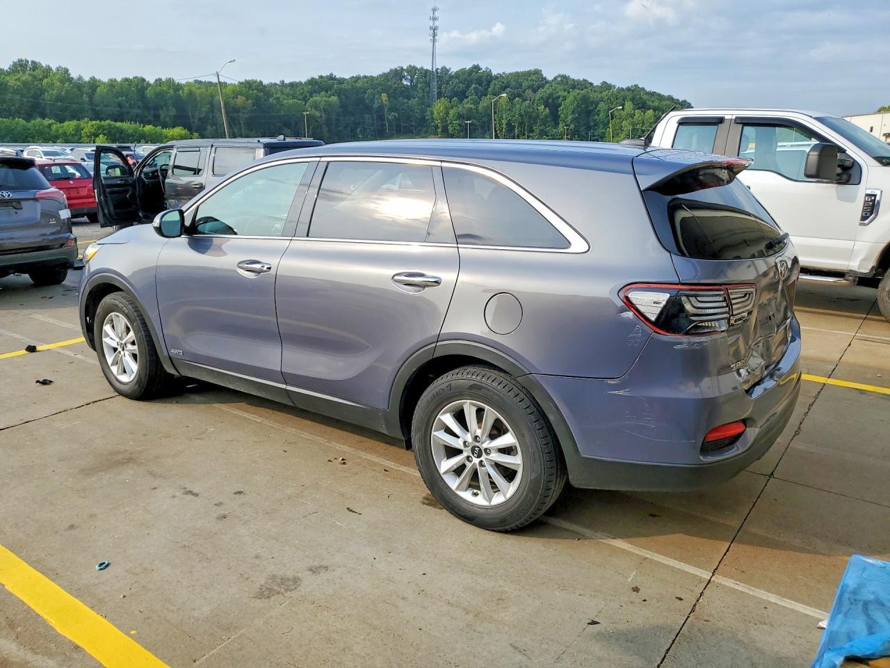 2020 Kia Sorento Lx - Фото 2