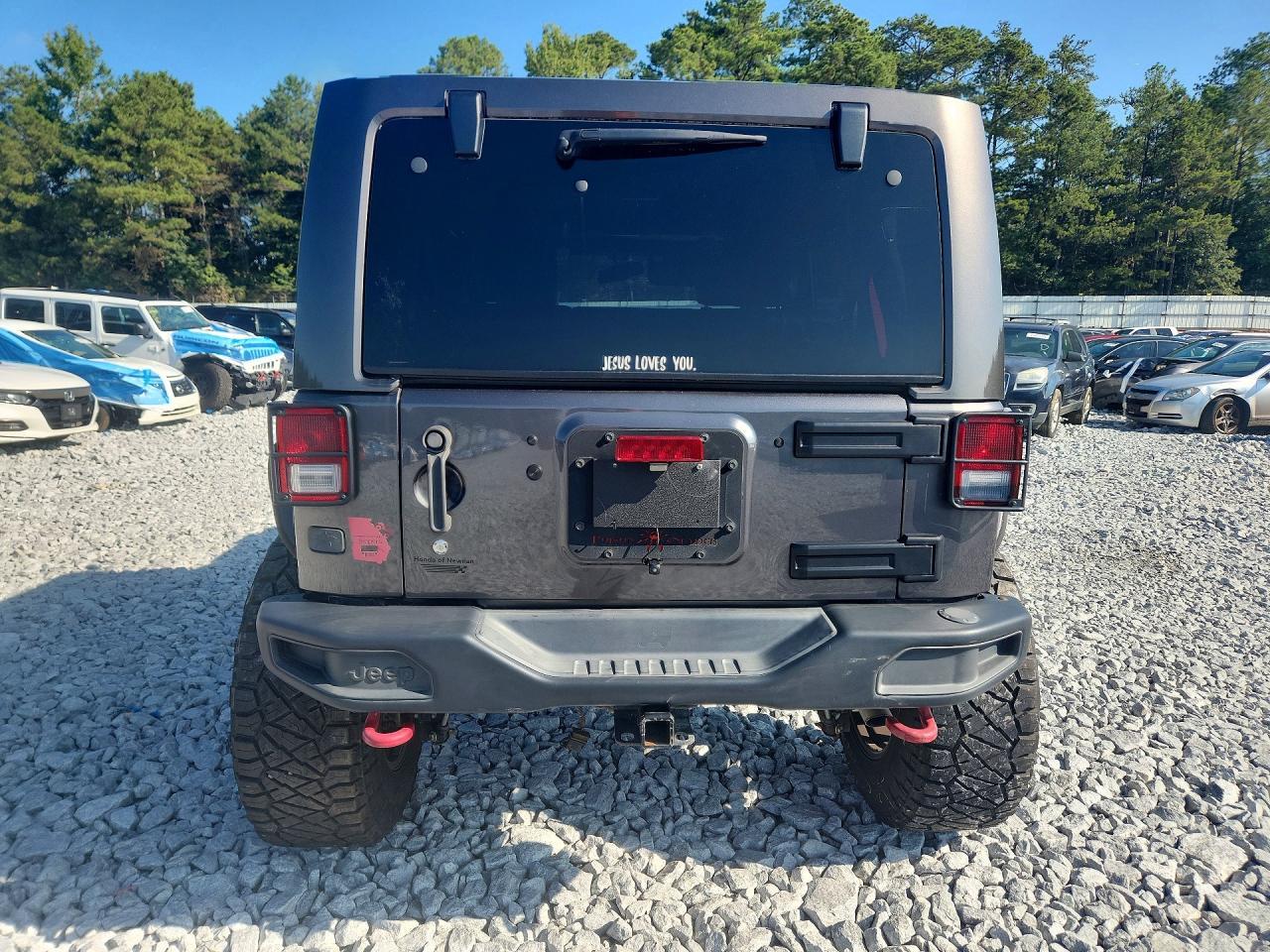 2017 Jeep Wrangler Unlimited Rubicon - Image 6