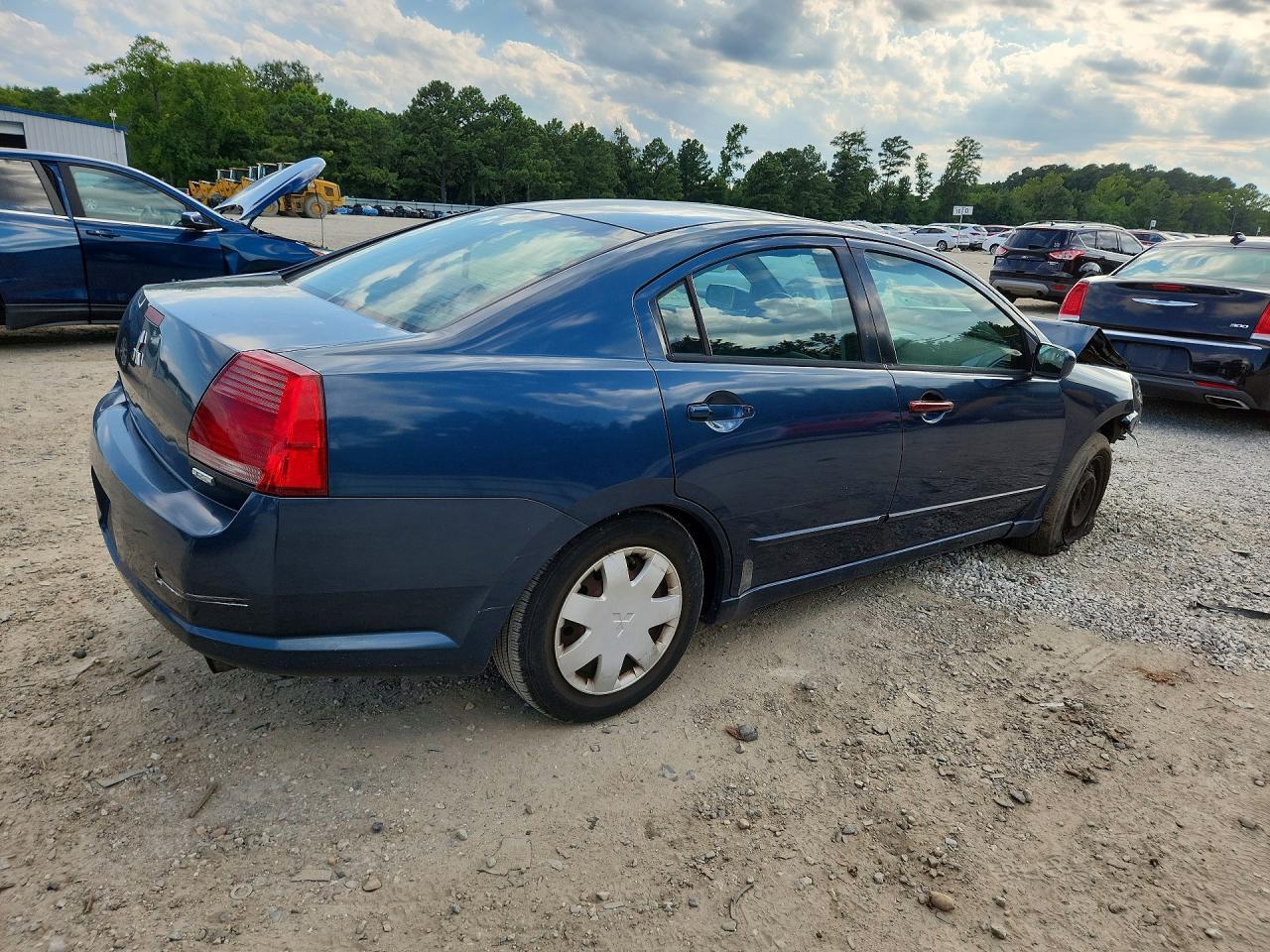 2004 Mitsubishi Galant Es Medium - Фото 3